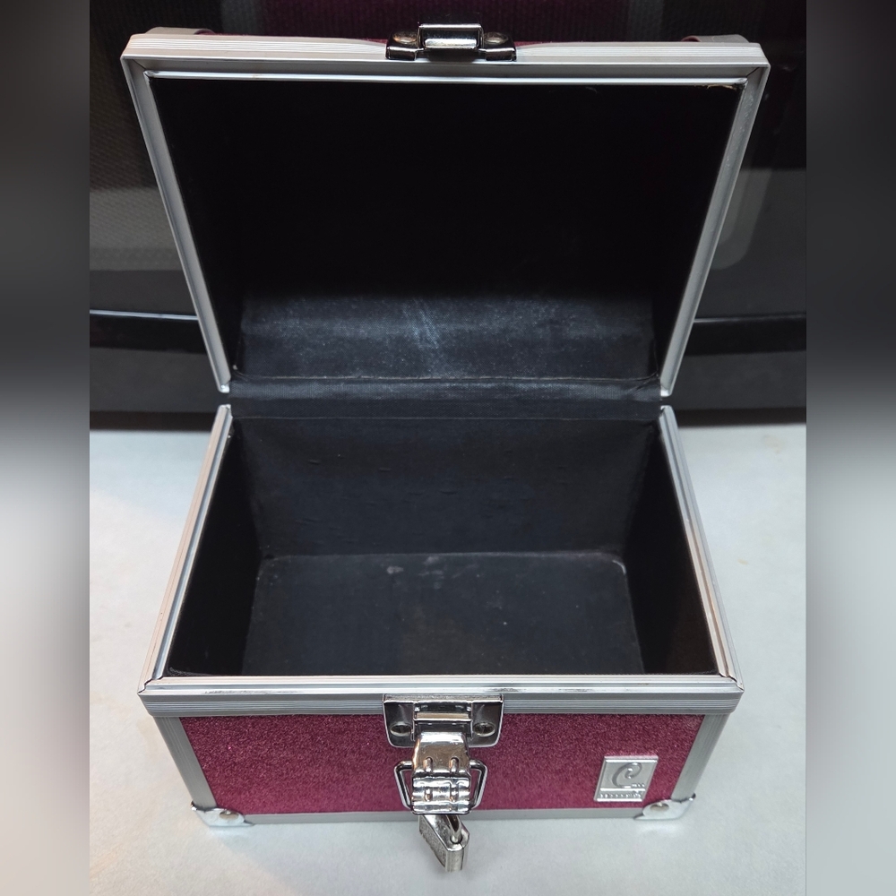 Caboodles On-the-Go Girl Makeup Case in Pink Shimmer - Picture 2 of 5